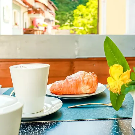 Loewe Apartment Gruen Kuessaberg Am Rhein Kussaberg Buitenkant foto