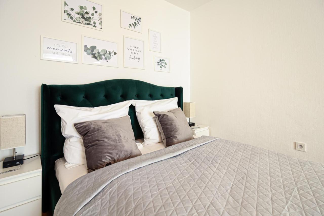 Apartament Loewe Gruen Kuessaberg Am Rhein